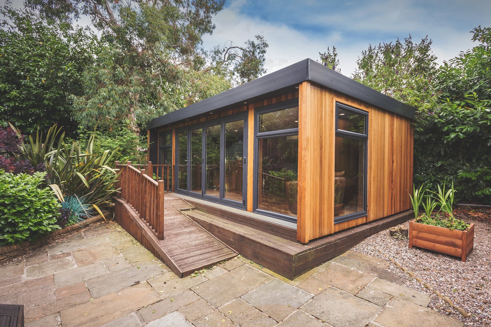 How To Choose Between An Insulated Garden Room Or A Conservatory